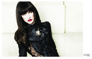 2028136341_Jacquelyn_Jablonski_by_Matt_Irwin_(The_Woman_You_Want_To_Be_-_Vogue_Turkey_Decem(2).thumb.jpg.48eab62f956025c252a35788f4638246.jpg