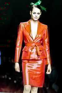 2030257509_jasmineguinnessbl0031.thumb.jpg.37b9cd63fb8d1f70d6a8c878ff862f2b.jpg