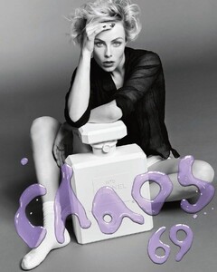 Edie Campbell-Chaos 69-unk.jpg