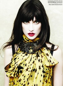 246419090_Jacquelyn_Jablonski_by_Matt_Irwin_(The_Woman_You_Want_To_Be_-_Vogue_Turkey_Decem(1).thumb.jpg.1d06fb9937916fa2608c650b8433a5f8.jpg