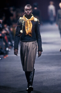 291209972_alekwekdv9827.thumb.jpg.93d5626c6ba8450c172e94e9bdb9f788.jpg