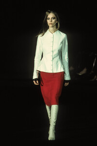 470937071_kirstenpietersad9918.thumb.jpg.6bf6a93f8f0d4ed6d1516bcd15ffa0c8.jpg