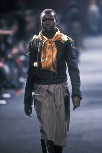 549659582_alekwekdv9827-.thumb.jpg.09533984bf544b9b7192751ea18c62c1.jpg