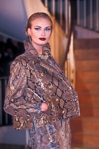 595837939_katjahalmenr9736.thumb.jpg.0c6cc2800d656b54f2908303dc2c0c88.jpg