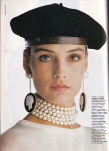 672823005_ELLEFR27Feb1989.thumb.jpg.79a0ef64f12416846e060aadb82622ea.jpg