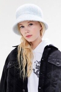 6f9bf1ce185d5c207d4994ef47b9ae09.jpg