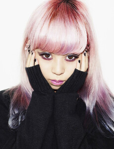 Dazed-Irwin-10.thumb.jpg.4b57ce6ba80b157a84a4c88b5dc09a25.jpg