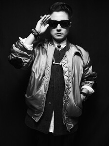 Dazed-Irwin-20.thumb.jpg.62e687451182b91ee05222e7c6d2ab39.jpg