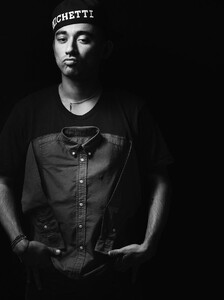 Dazed-Irwin-26.thumb.jpg.8f6fd2733fa2afcf796d8b35bdfad1de.jpg
