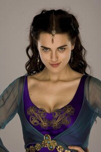 Katie_McGrath_006.jpg