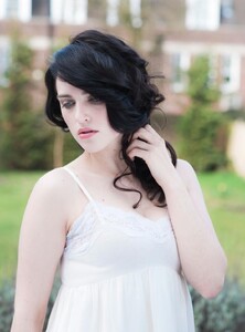 Katie_McGrath_022.jpg