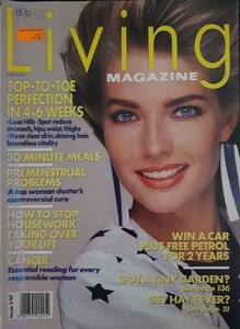 LivingUK0687coverJeanetteHallen.thumb.jpg.2a0333b1c16ad8f39132345c80cea2fc.jpg