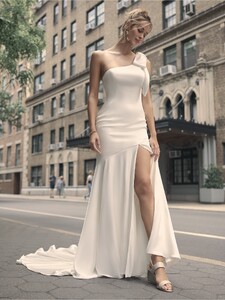 Maggie-Sottero-Saratoga-Sheath-Wedding-Dress-23MW122A01-PROMO8-IV.jpg