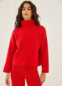 SWET002857_TurtleneckWithPipingDetails_Red_01.jpg