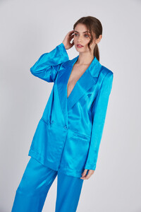 TRAJESATINAZUL2_900x.jpg
