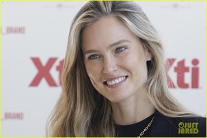 bar-refaeli-xti-ambassador-12.thumb.jpg.d892e98387f149b78d28359cde496a4c.jpg