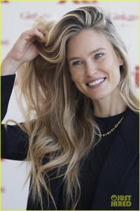 bar-refaeli-xti-ambassador-14.thumb.jpg.4548f611c28f0cb821d0f6c0b6ffc520.jpg