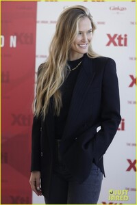 bar-refaeli-xti-ambassador-17.thumb.jpg.7e94d384aeb4c1d2dd273ee888502adf.jpg