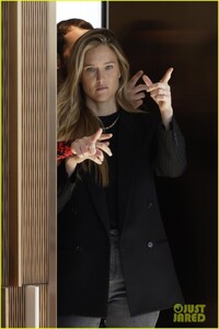 bar-refaeli-xti-ambassador-21.thumb.jpg.3925d0e681a50a9d6164fc9bd2e76cb8.jpg