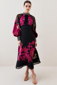 berry-petite-applique-organdie-buttoned-woven-maxi.jpeg