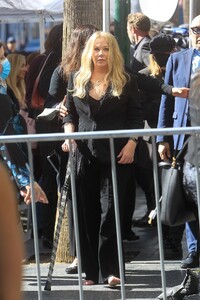 christina-applegate-at-her-walk-of-fame-star-in-hollywood-11-14-2022-2.jpg