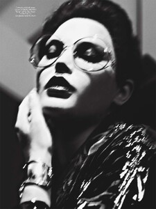 cr-fashionbook-1_elsa_(2).thumb.jpg.7c913be73dbfafdd99e39b5262fea40d.jpg
