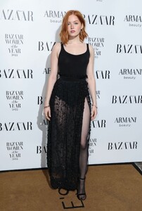 ellie-bamber-harper-s-bazaar-women-of-the-year-awards-in-london-11-10-2022-6.jpg