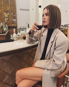 josephineskriver_313934297_2550869911722415_8402003499640479590_n.jpg