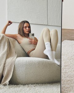 josephineskriver_316875905_829792174962992_8103833145042461524_n.jpg