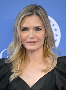 michelle-pfeiffer-at-paramount-uk-launch-at-outernet-london-06-20-2022-3.jpg