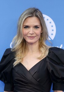 michelle-pfeiffer-at-paramount-uk-launch-at-outernet-london-06-20-2022-4.jpg