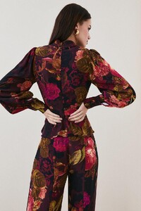 petite-photographic-floral-woven-blouse-3.jpeg