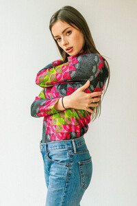 shiny-outfit-534x800.jpg