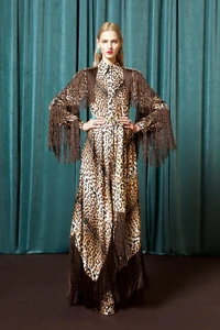 00008-roberto-cavalli-prefall-2023-credit-brand.thumb.webp.340711b4f3234eee69762a0bf86f1091.webp