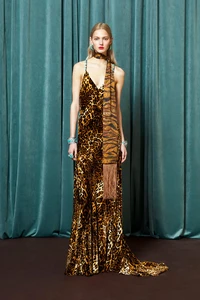 00011-roberto-cavalli-prefall-2023-credit-brand.thumb.webp.8b49a0ce86fad6e3fe9554a7959be87e.webp