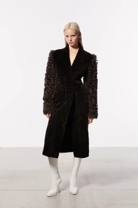 00024-ferragamo-pre-fall-2023-credit-brand.jpg