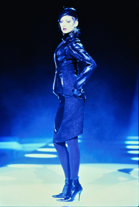 007-mugler-fall-1997-couture-detail-CN00119230.thumb.jpg.1ff65bfddd97440ccf46de911abfc049.jpg