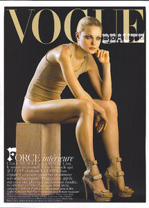 04791_jessica_vogueparis0407_122_576lo.thumb.jpg.b5edcf68cf31ee075ab6fcf1679b558b.jpg