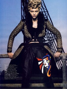 1123284310_0710_VogueParis_SamouraFiction_MarkSegalph(5).jpg.b7347c3a04c6887dda45d332552e4ef8.thumb.jpg.620589f599c56061207b094bddd58973.jpg