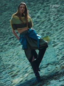 ELLE Japan 012023 -page-010.jpg