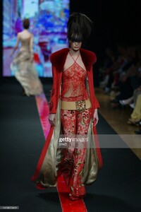 Georges Chakra spring 2003 (20).jpg