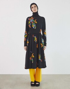 Lafayette 148 resort 2023_21.jpg