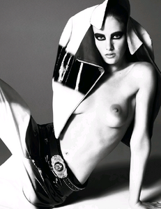 1309532067_Blanc_Mert__Marcus_Vogue_Paris_March_2015_10.thumb.jpg.f54e66da3c0a6183456a4b82cf4ccc8c.jpg