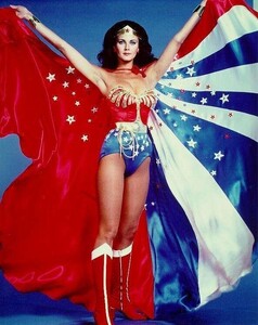 Lynda Carter ww3.jpg