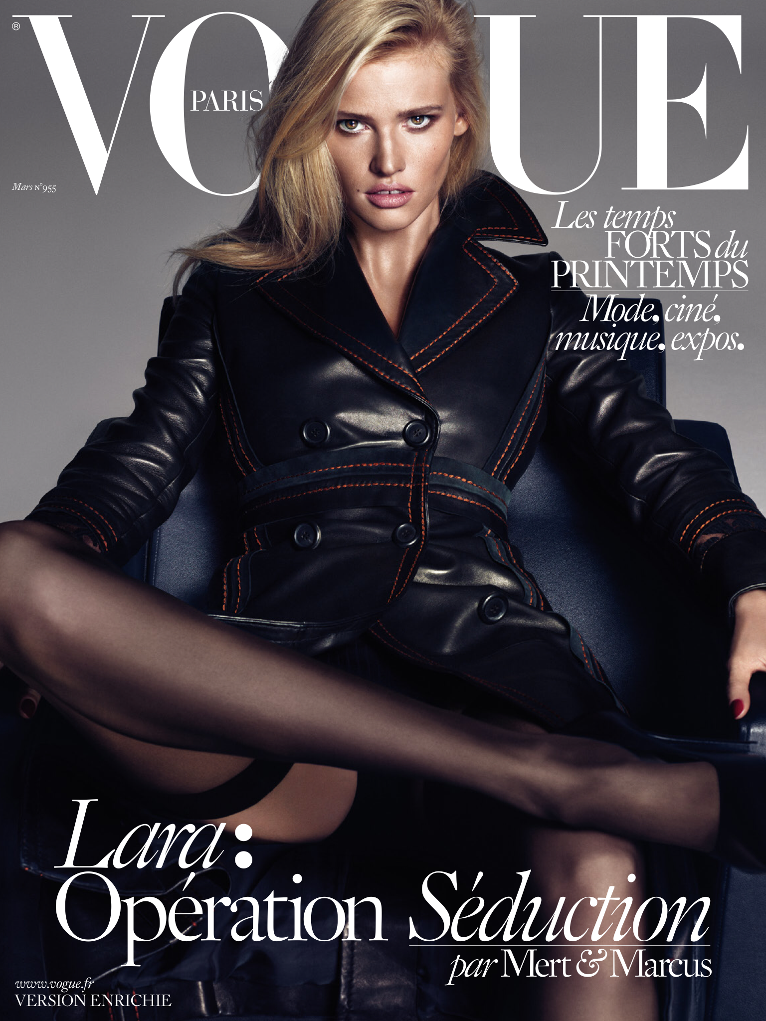 Журналы 2015. Кейт Мосс на обложке Vogue.