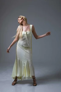 1664894209-1660591513272206-milena-wegener-nasty-woman-fashion-editorial.thumb.webp.c0b6f995bd4bb79e719e18431b366d70.webp