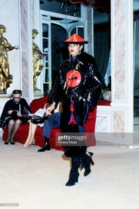 1914809155_83--f77ysl-HC-Les_Chinoises--KhiratBinder-.thumb.jpg.fe1cb8d9f19f59964e2beb4b9c55ab59.jpg