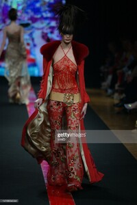 Georges Chakra spring 2003 (18).jpg