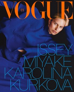 Vogue Czechoslovakia December 2022.jpg