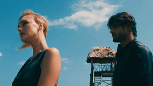 214030468_ezgif.com-gif-maker(24).gif
